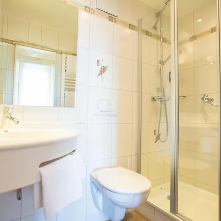 ゲストハウス Gaestehaus Guehring *