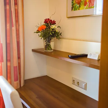 Gaestehaus Guehring ゲストハウス